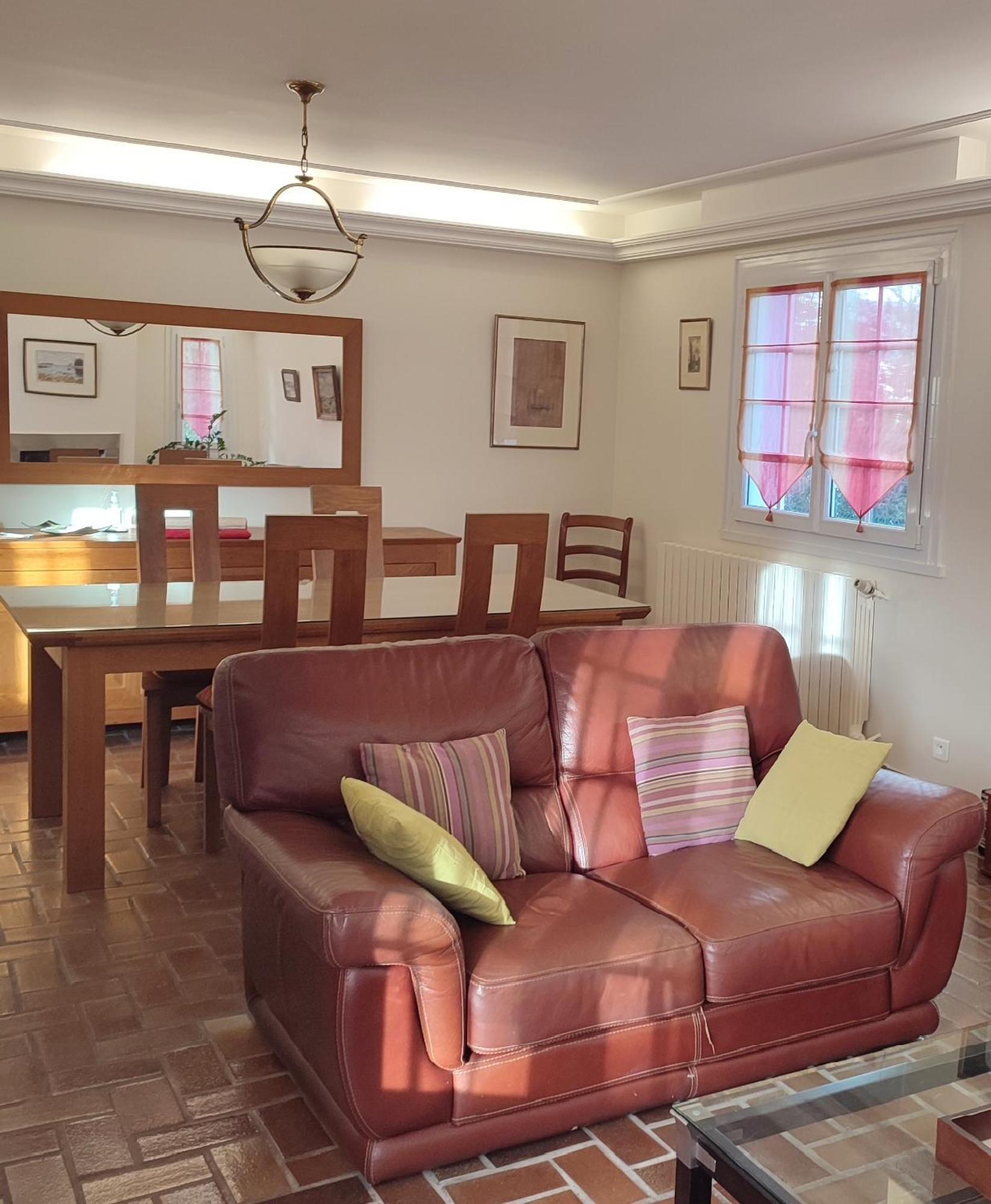 Vakantiehuis Maison Classee 3 Etoiles, Grand Jardin Clos Au Calme Proche Centre Ville, 10 Min Des Plages *