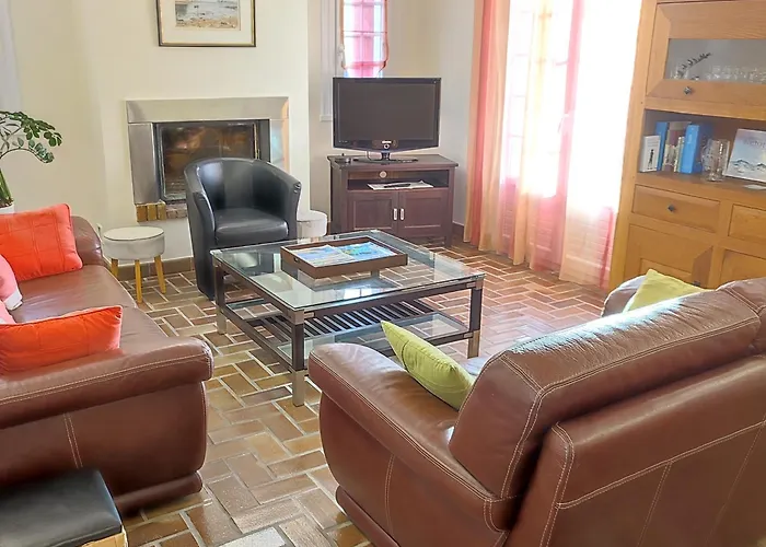 Maison Classee 3 Etoiles, Grand Jardin Clos Au Calme Proche Centre Ville, 10 Min Des Plages