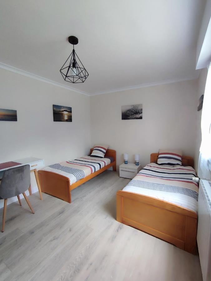 Maison Classee 3 Etoiles, Grand Jardin Clos Au Calme Proche Centre Ville, 10 Min Des Plages Ferienhaus Pont-lʼAbbé